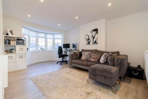 undefined, Hillbrow Court, Godstone