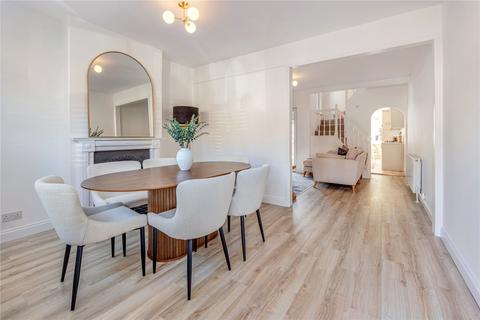 2 bedroom end of terrace house for sale, Station Road, Radlett, Hertfordshire, WD7