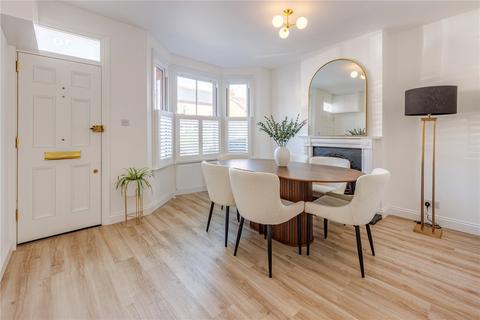 2 bedroom end of terrace house for sale, Station Road, Radlett, Hertfordshire, WD7
