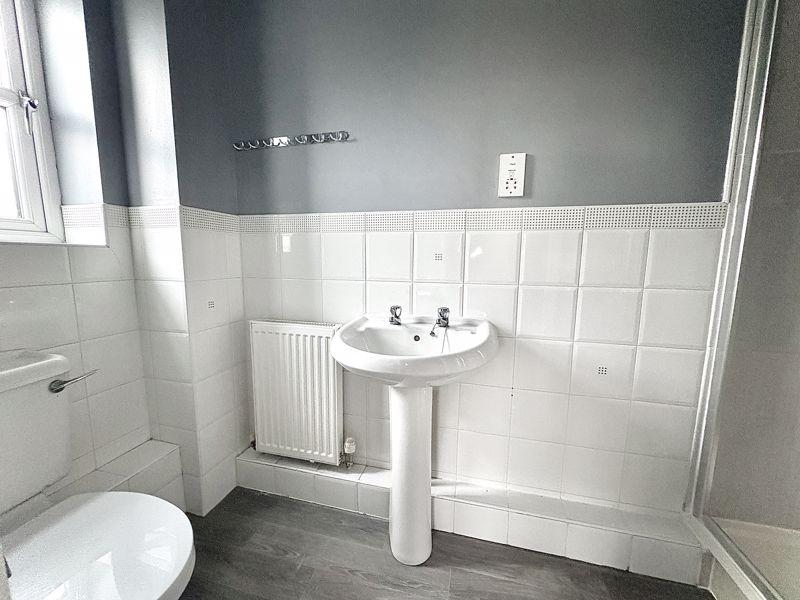 Ensuite shower room