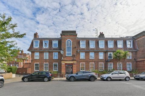 Pathfield Road, Streatham Common, London, SW16