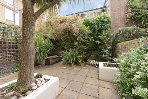3 bedroom maisonette for sale, Clarendon Gardens W9