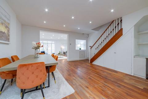 3 bedroom maisonette for sale, Clarendon Gardens W9