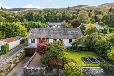 6 bedroom detached house for sale, Main Street, Fintry, G63