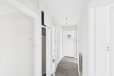 undefined, Hainault Road, London