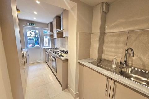 undefined, Old Farm Road, West Drayton, UB7