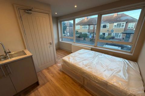 undefined, Old Farm Road, West Drayton, UB7