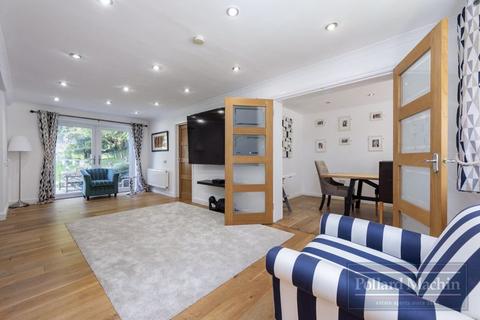 11 Sandhurst Way, South Croydon, CR2 0AH