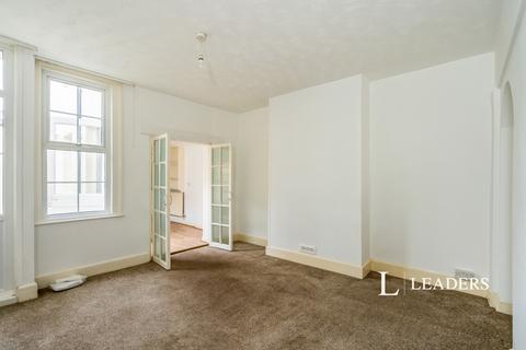 2 bedroom semi-detached house to rent, Wood Street, PO21