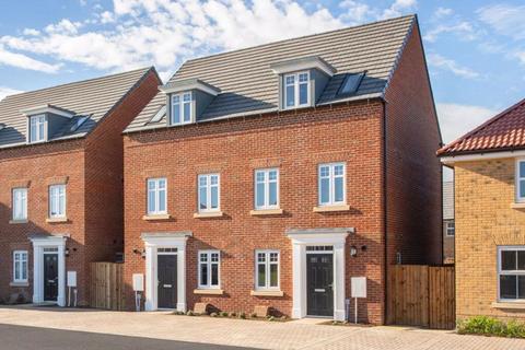 3 bedroom semi-detached house for sale, Longmeanygate, Leyland PR26