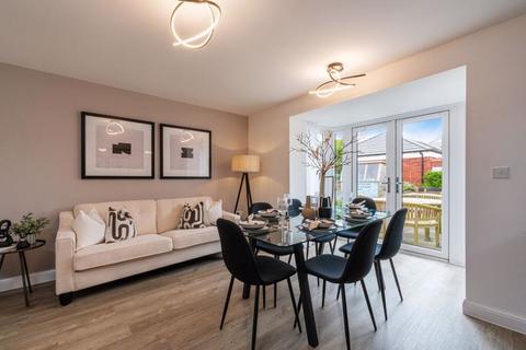 3 bedroom semi-detached house for sale, Longmeanygate, Leyland PR26