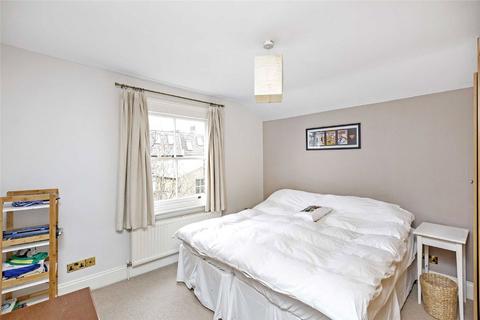 3 bedroom flat for sale, Wandsworth Bridge Road, Fulham, London, SW6