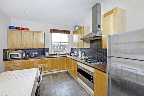 3 bedroom flat for sale, Wandsworth Bridge Road, Fulham, London, SW6