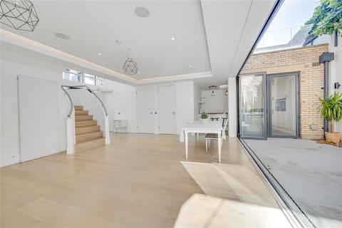 undefined, Sunlight Mews, Fulham, London, SW6