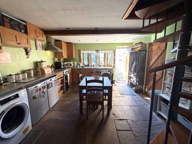 Cottage Dining...