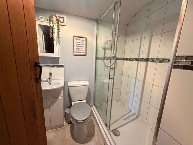 Cottage Shower Room