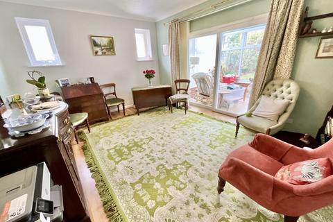 3 bedroom property for sale, Springfield Avenue, Hengistbury Head
