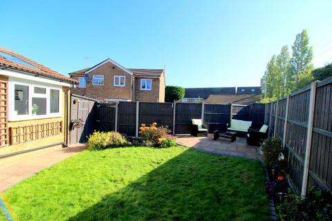 19 Laxton Close, Luton, LU2 8SJ