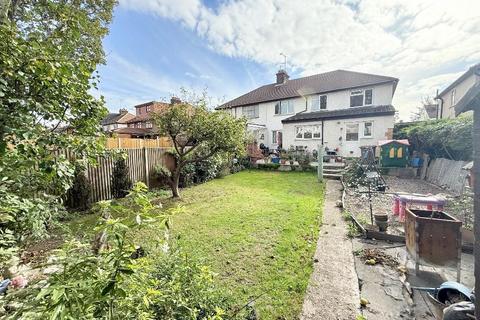 undefined, Fitzroy Avenue, Leagrave, Luton, Bedfordshire, LU3 1RS