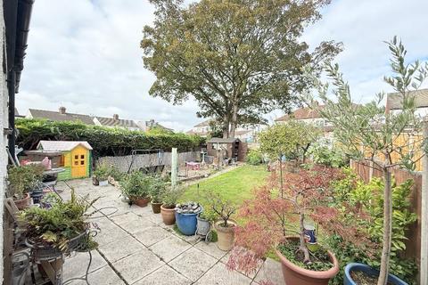 undefined, Fitzroy Avenue, Leagrave, Luton, Bedfordshire, LU3 1RS