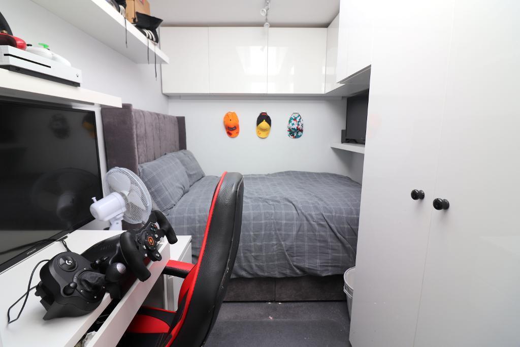 Photo 16