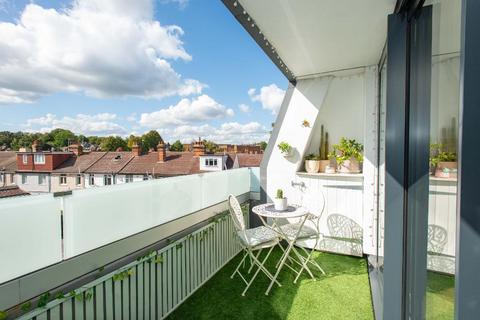 2 bedroom flat for sale, Elmcroft Road, Orpington, BR6 0FG