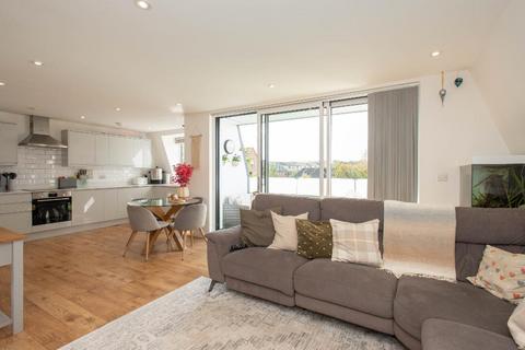 2 bedroom flat for sale, Elmcroft Road, Orpington, BR6 0FG