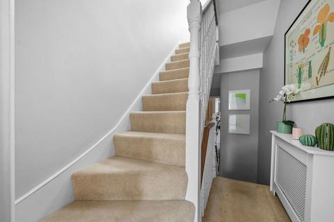 177 Ivydale Road, London, SE15 3DX