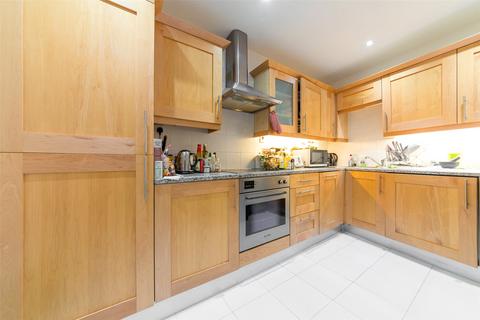 2 bedroom apartment for sale, Whitehouse Apartments, London SE1