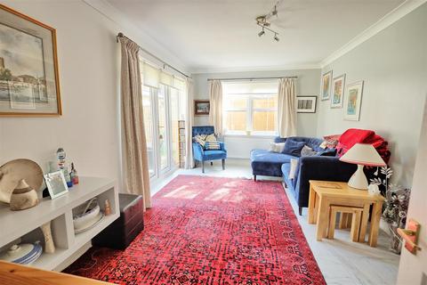 undefined, Woodville Road, London E17