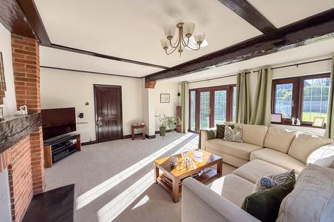 5 bedroom detached house for sale, Wraysbury, Berkshire