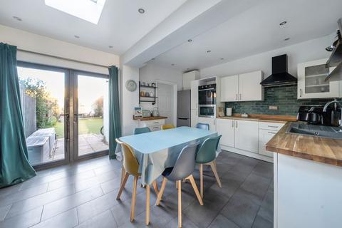 undefined, Arthur Road, Windsor, SL4