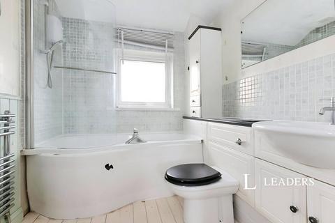 33 Annesley Close, Northampton, NN3 3HD