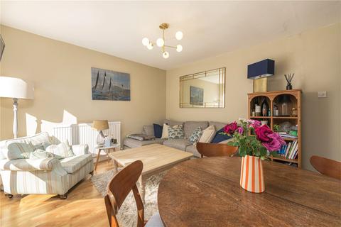 2 bedroom apartment for sale, Auckland Road, SW11