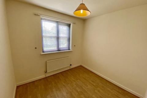 2 bedroom semi-detached bungalow to rent, Mill Croft, Cowling, Keighley, BD22 0AJ