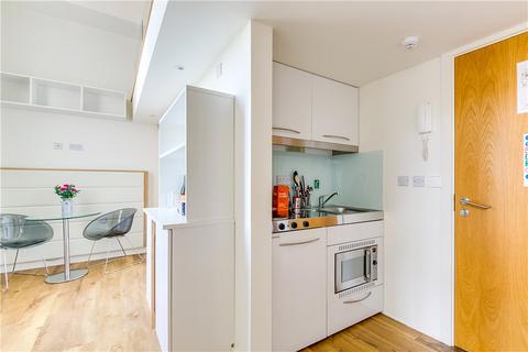 Studio to rent, Princess Beatrice House, Chelsea, London, SW10
