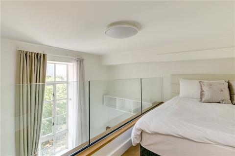Studio to rent, Princess Beatrice House, Chelsea, London, SW10