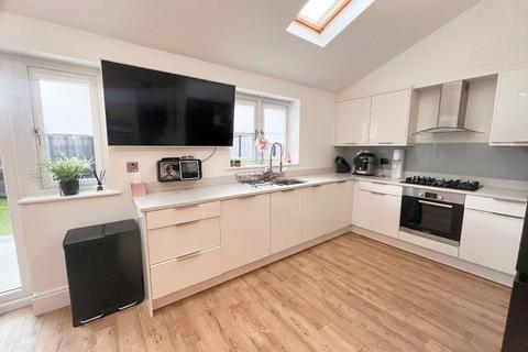 9 Reginald Road, Romford, RM3 0RA