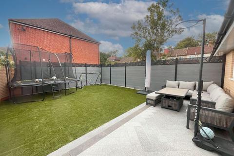 9 Reginald Road, Romford, RM3 0RA
