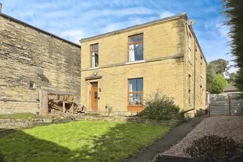 4 bedroom detached house for sale, Westgate, Cleckheaton, BD19