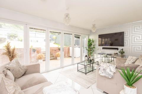 4 bedroom detached house for sale, Pomegranate Road, Chesterfield S41