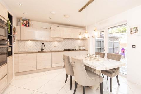 4 bedroom detached house for sale, Pomegranate Road, Chesterfield S41