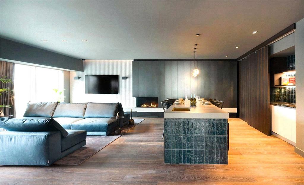 Private Suite