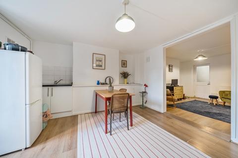 3 bedroom terraced house for sale, Lewisham Way, London, SE14