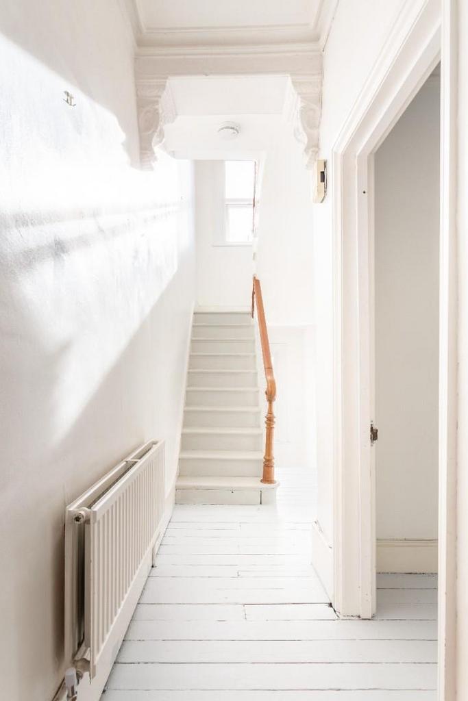 Hall (2).jpg