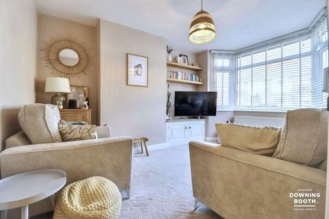 8 Lyn Avenue, Lichfield, WS13 7DA