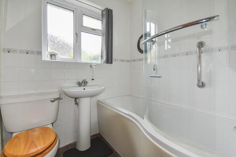 2 bedroom bungalow to rent - Hogarth Avenue, Reading RG30