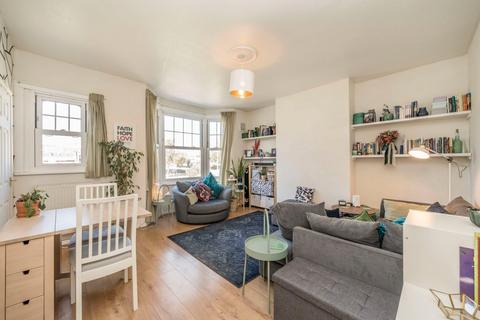 2 bedroom apartment for sale, Atlas Gardens, Charlton, London, SE7