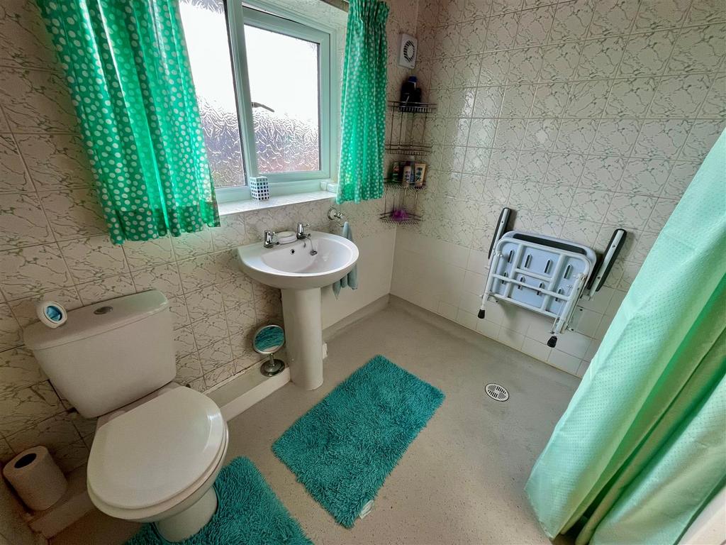 Wet Room.jpg