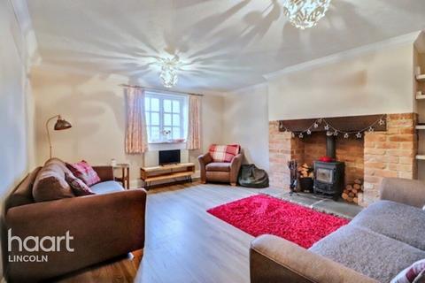 3 bedroom terraced house for sale, Royal Oak Lane, Aubourn